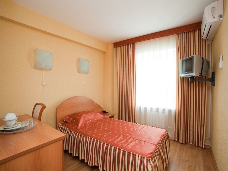 Oktyabrskaya Hotel Samara Room photo